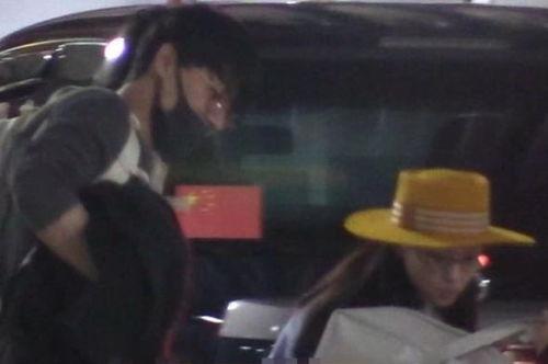 甜蜜恋人最新爆料视频,浪漫瞬间甜蜜升级！