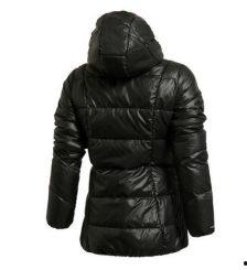 李宁羽绒服爆料新闻视频,时尚保暖，引领冬季潮流